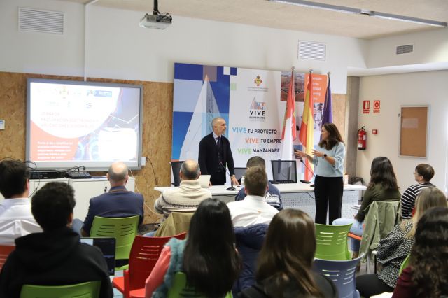 0EE8AEAB-DC24-4FAE-B4CE1F1A0EAD27B5